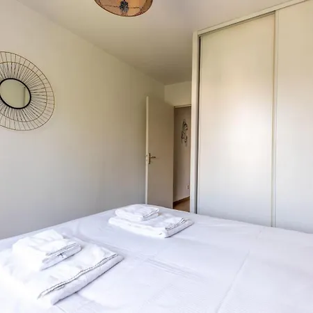 아파트 Le Clos Fleuri F3 Terrasse & Garage 클레르몽페랑